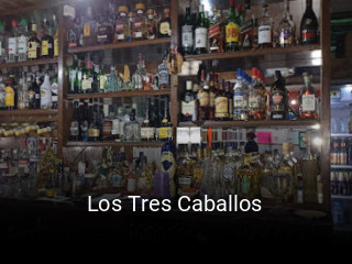 Los Tres Caballos