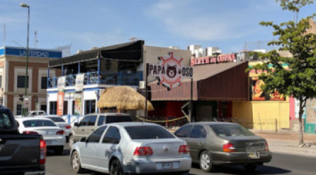 Papa Oso Bar y Mariscos