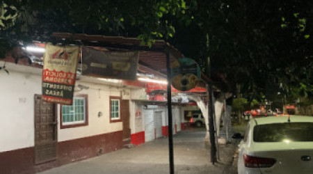 Taquería Los Laureles