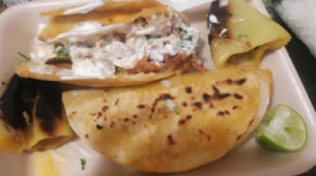 Tacos De Birria La Banqueta